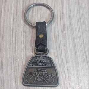 Mens "1903 Single" Harley-Davidson Metal Leather Keychain Vintage 80s